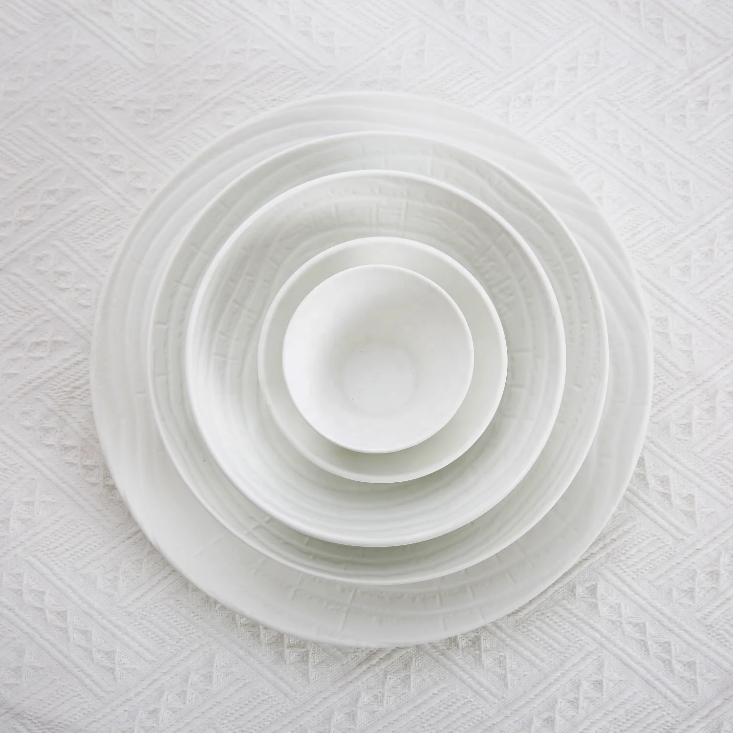 Simple Hotel Restaurant Tableware Plates and Bowls Set Round Annual Ring Glaze White Ceramic Porcelain Dinnerware