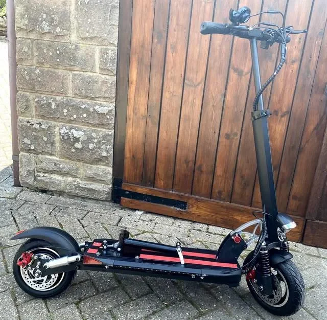 Upgraded 800w 48V 15Ah Germany Off Road Electric Scooter for Adults Sports E-Scooter Foot Scooters Scooty