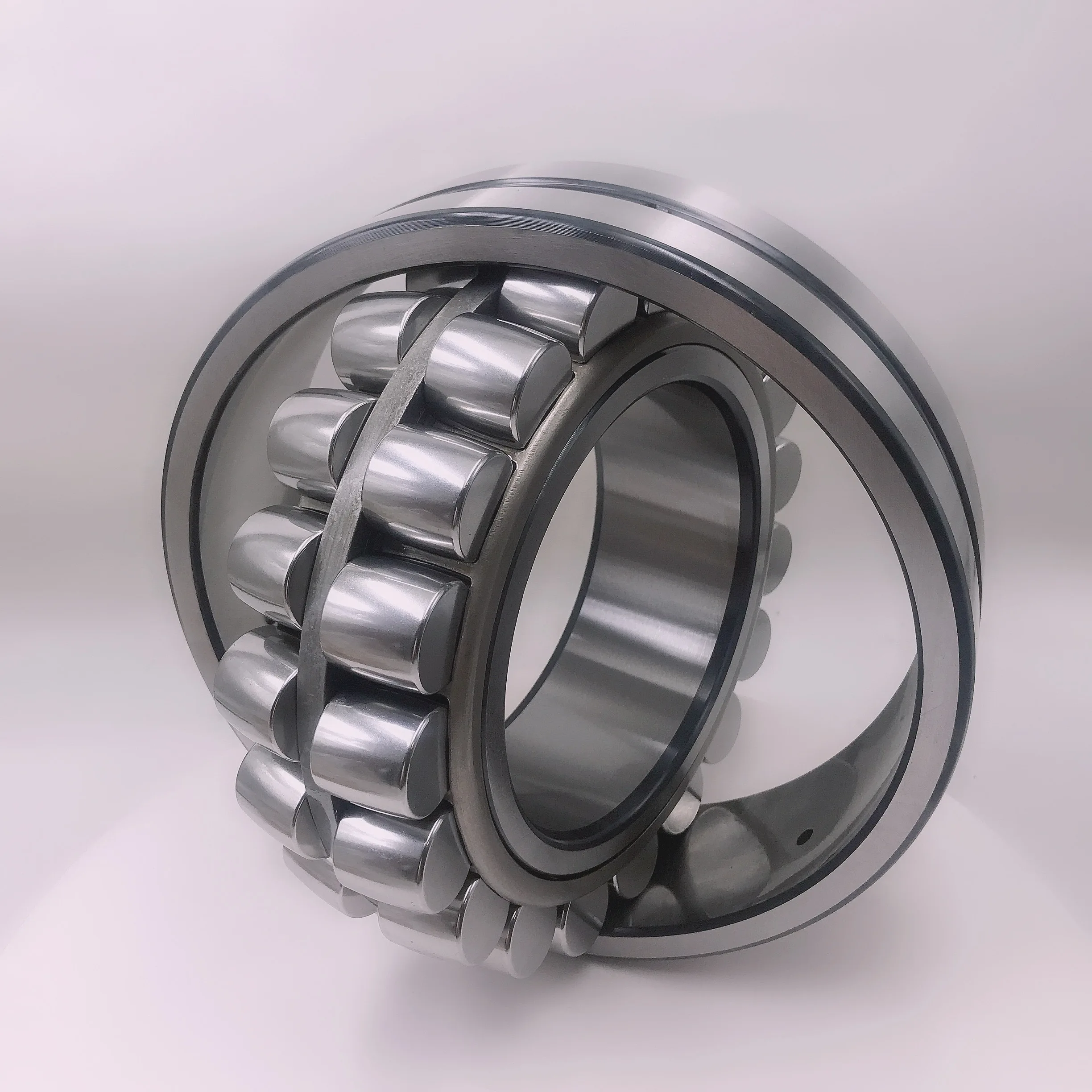 Japan famous brand Spherical roller bearing  22206C 22206K 22206C/W33 22206CK/W33 Aligning rolling bearings of NSK NTN KOYO