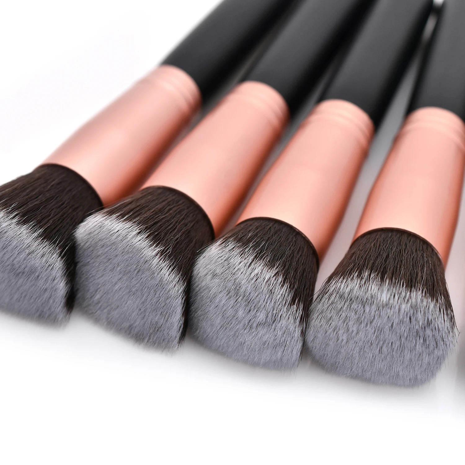 DailyQueen 14pcs Hot Selling Professional Factory High Quality Custom Logo Private Label Cosmetic Make up Brushes Set