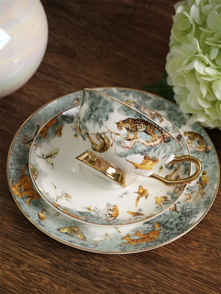 ZC European Equatorial Jungle dinnerware sets plate  cup and saucer set gold rim bone China  afternoon tea cup set