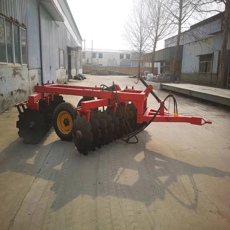 trailed offset heavy duty disc harrow of tractor