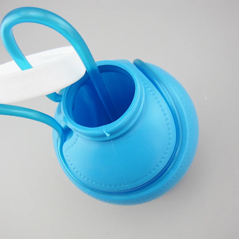 650ml Football / Tennis /Basketball Shaped Plastic Straw Cup water drink  bottle for promotion