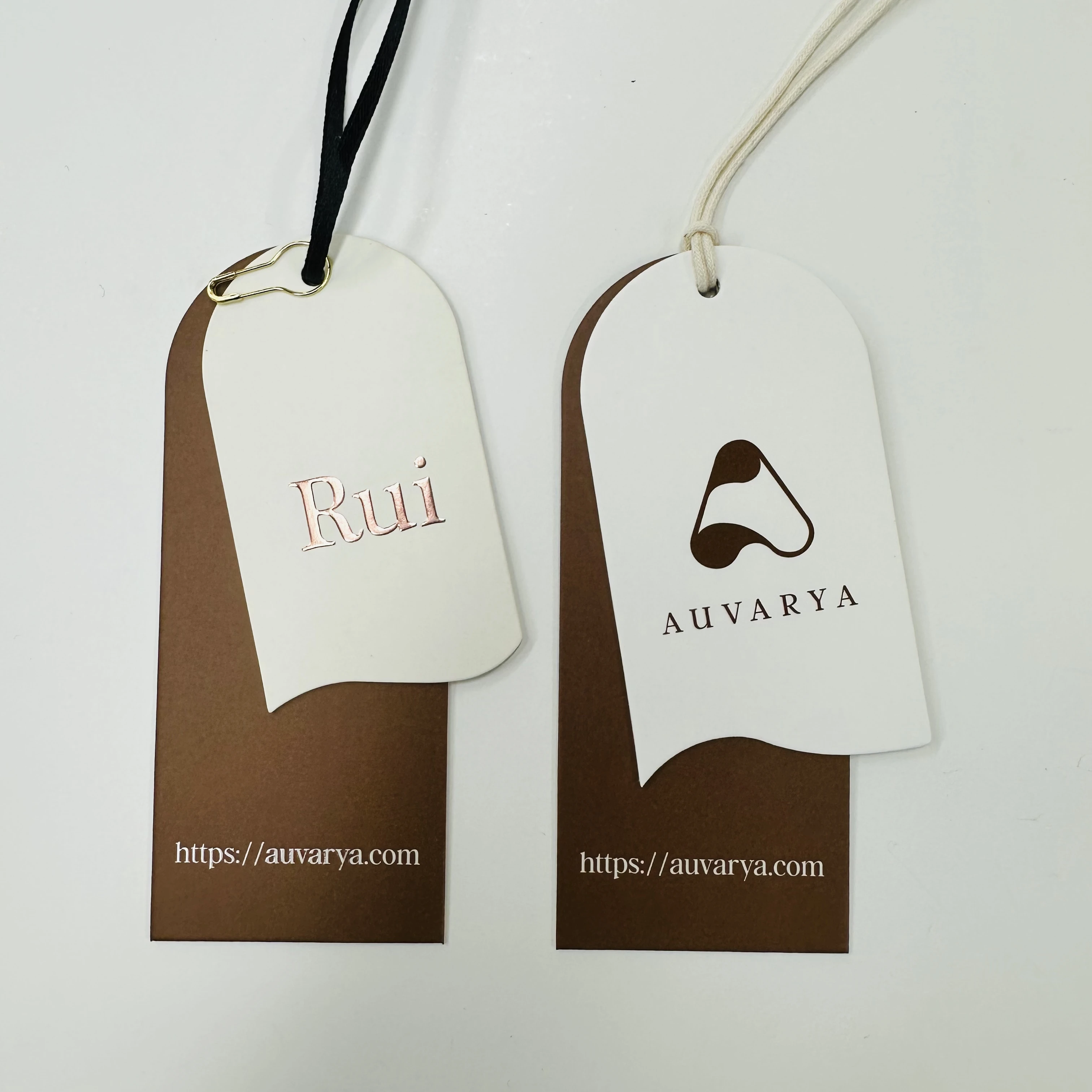 2024 Fashion Custom UV Embossed logo  Rose Foil Stamped Swing Tag Set Textured Paper Hang Tag for Clothing