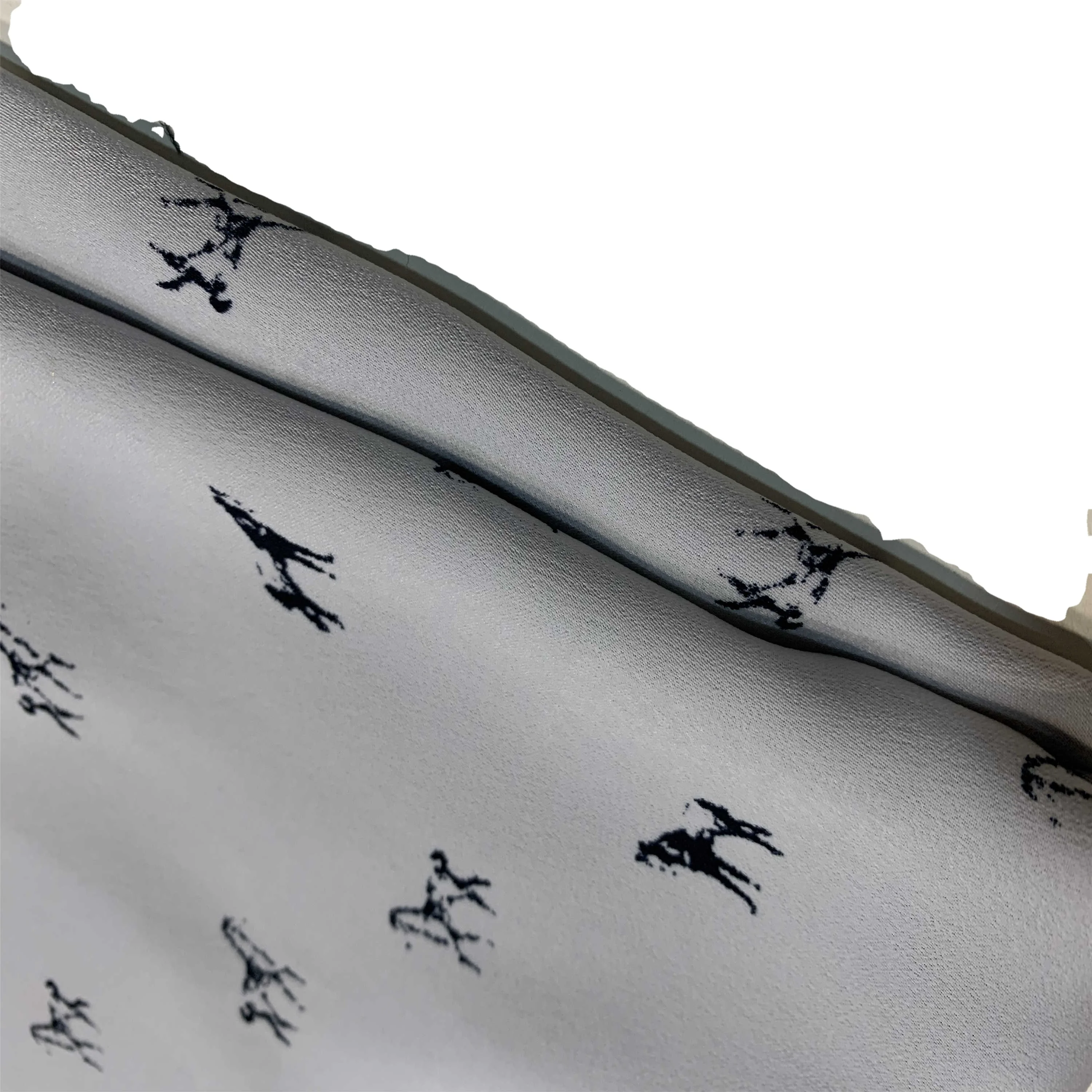 2021 hot compound flowers digital printing white chiffon fabrics are of good quality can be customized