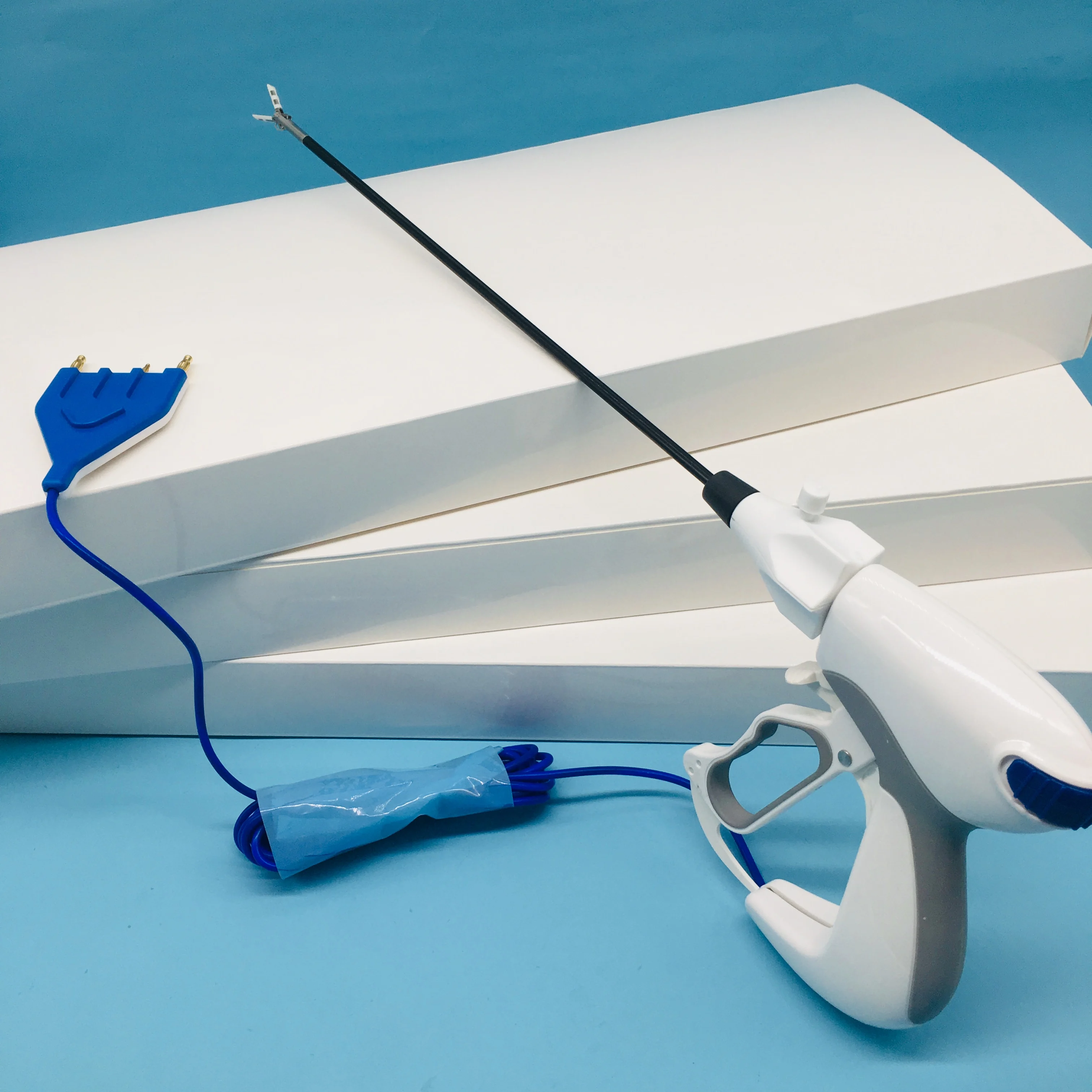 Ligasure tissue sealer instrument for laparoscopic sugery