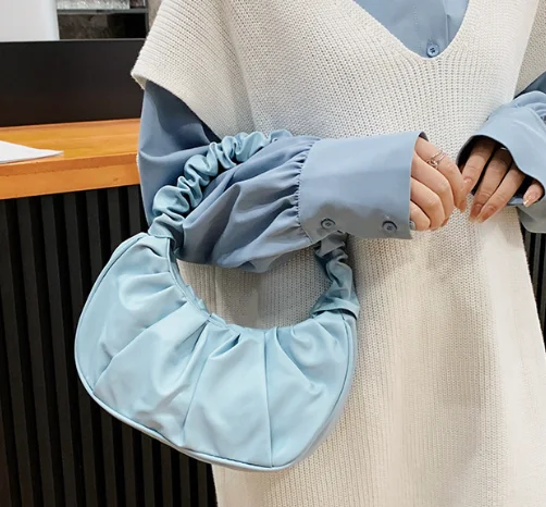 2024 New Arrival Luxury Mini Cloud Shape Pouch Ladies Hand Bag Pu Custom Leather Small Handbags For Women Shoulder Bag