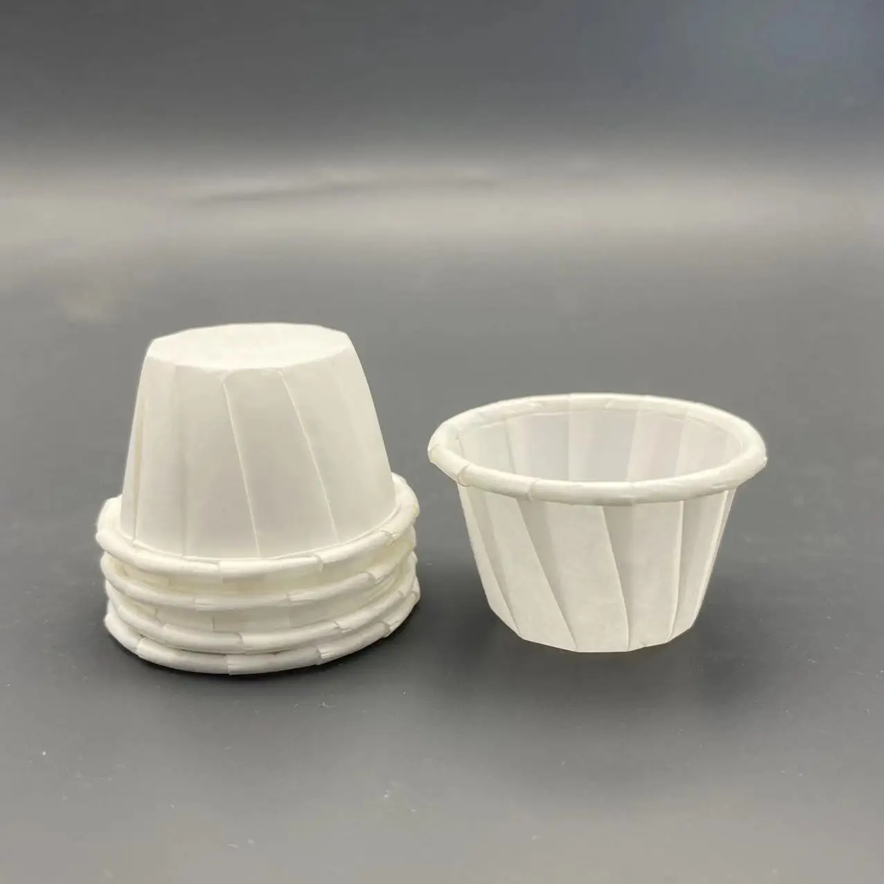 High Quality Single Wall 0.5oz-3oz Craft Paper Souffle Cups Gold Foil Printed Sauce Mini Cups at Factory Price