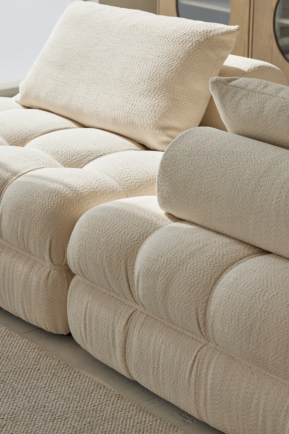 New French japandi living room furniture modern sectional sleeper live sofa set nordic designer cloud modular sofa and couch