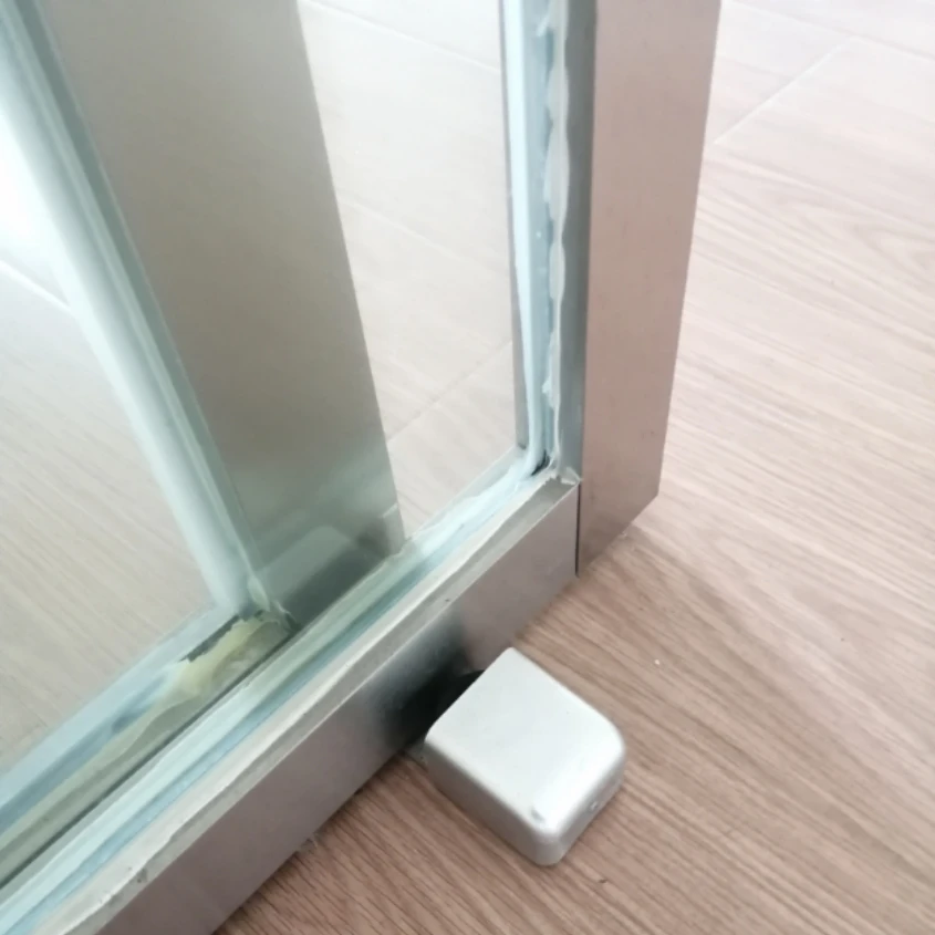 Направляющая для нижней части стеклянной раздвижной двери с серебристой росписью направляющая ролика 30-60 мм