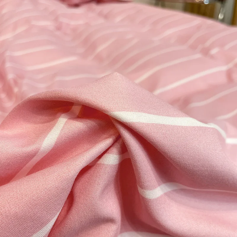 Custom color luxury pink low 4 pieces king size high quality comforters bedding set