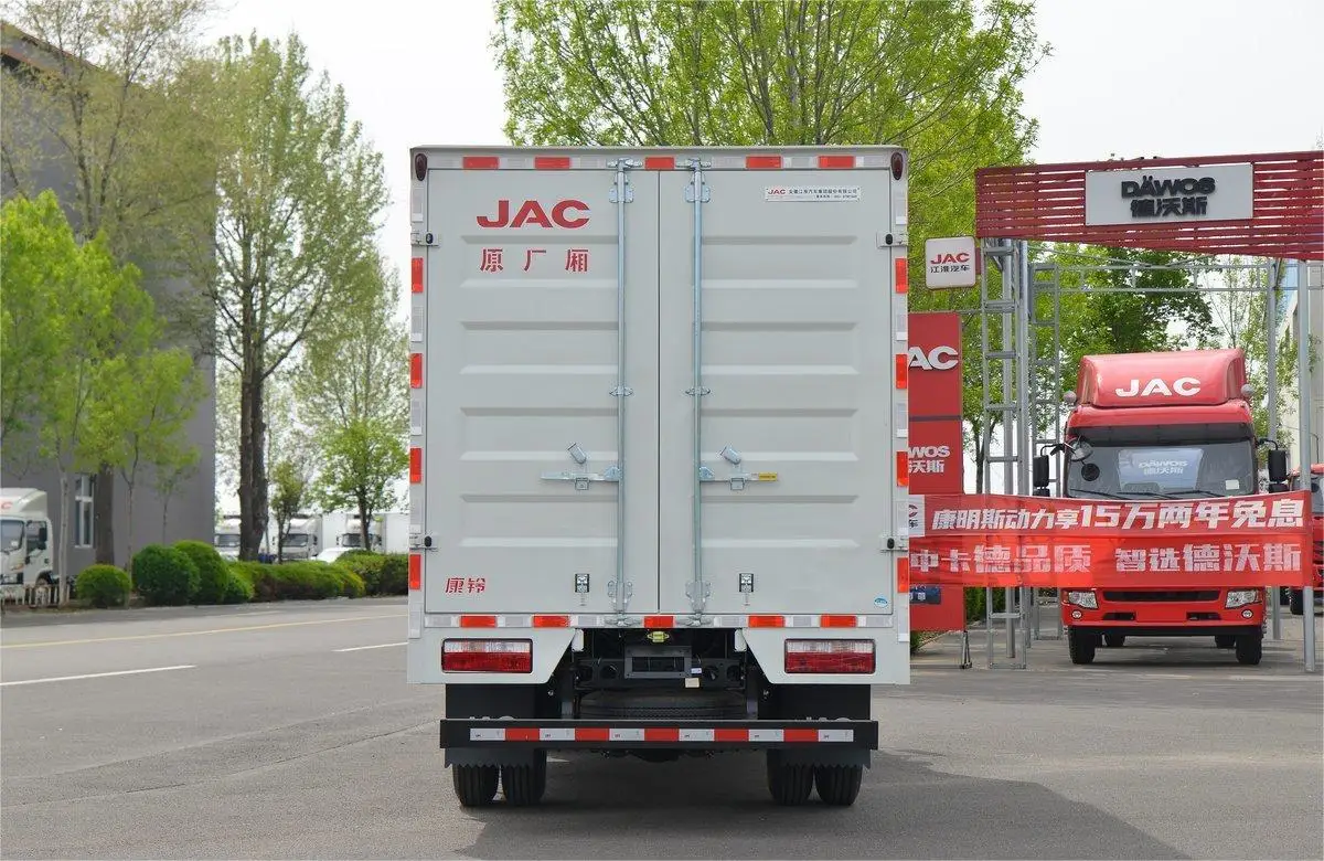 Новый JAC 4*2 4ton Фургон Грузовик Левый ручной привод 132hp грузовой грузовик 6 колес 10/20/30 тонн мини для продажи