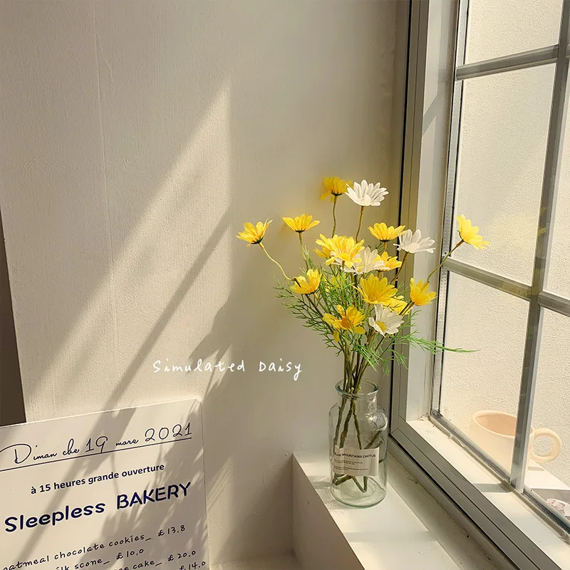 Hot sale: Artificial daisy chamomile flower arrangement - autumn decoration for living room