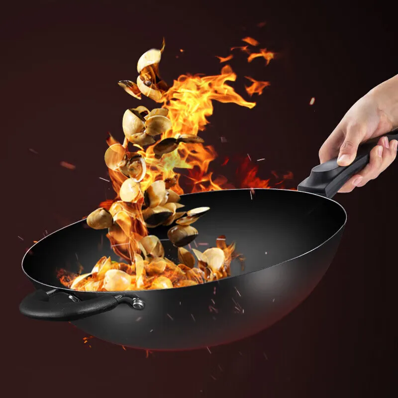 2024 Factory Wholesale Seasoned 36CM Wok Chinese Traditional Handmade Wok For Kitchen Pan Wooden Handle For Gas Cookware