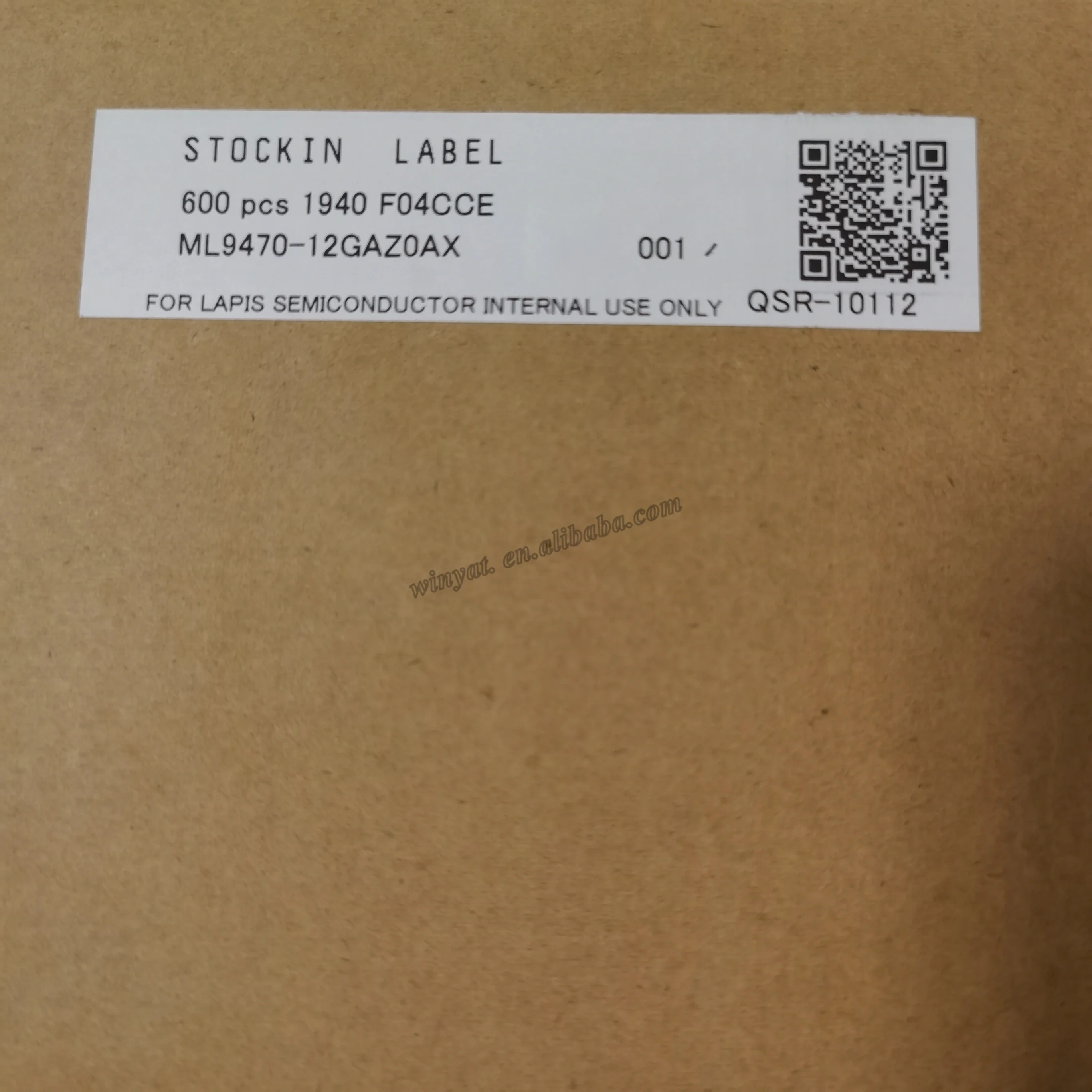 New  and original 100QFP marking L9470-12  LCD driver  IC ML9470-12GAZ0AX  ML9470-12GAZ03A