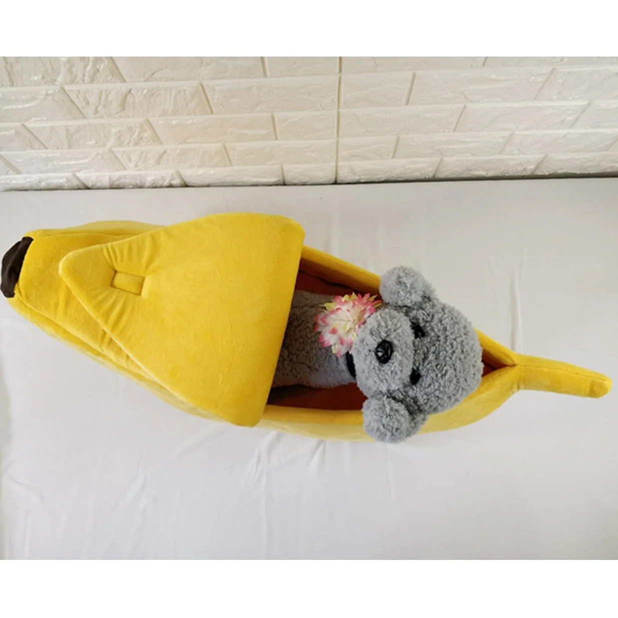 PS-2001, Banana Shape Pet Dog Cat Bed House Cushion Basket Warm Portable Dog Cat Bed Toys With More Size S/M/L/XL