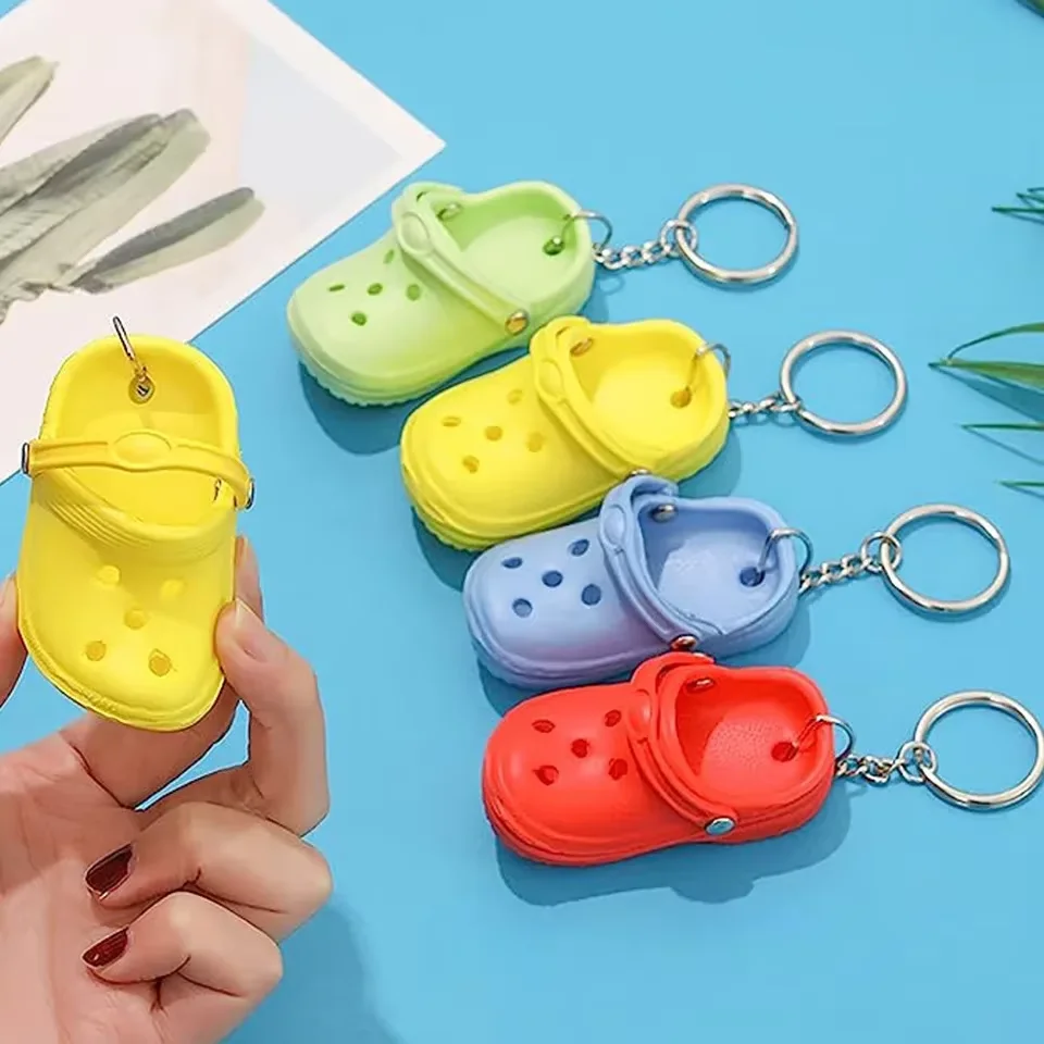 Factory 3D Mini Beach Hole Little Shoe Keychain Girl Gift Bag Accessories Decoration Keyring Floating Key Chain