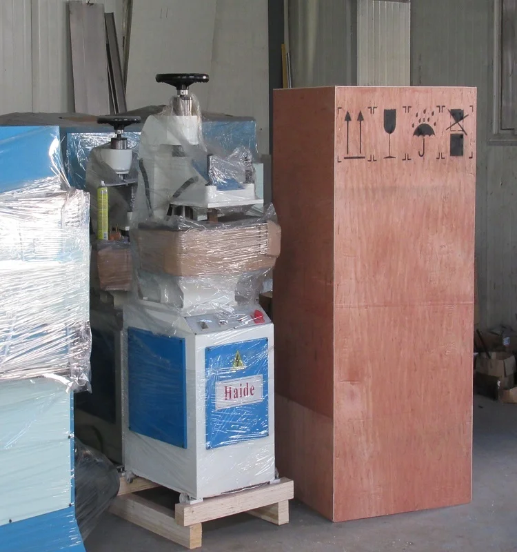 Foam Bra Cup Cutting Machine