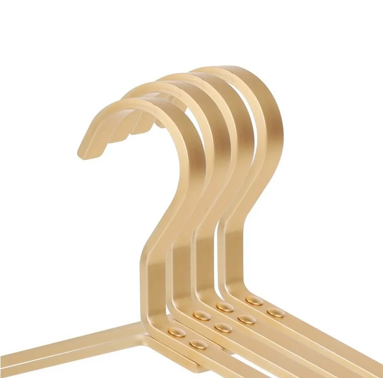 household non-slip gold color multi-functional flat aluminum alloy hanger dry and wet available metal hanger