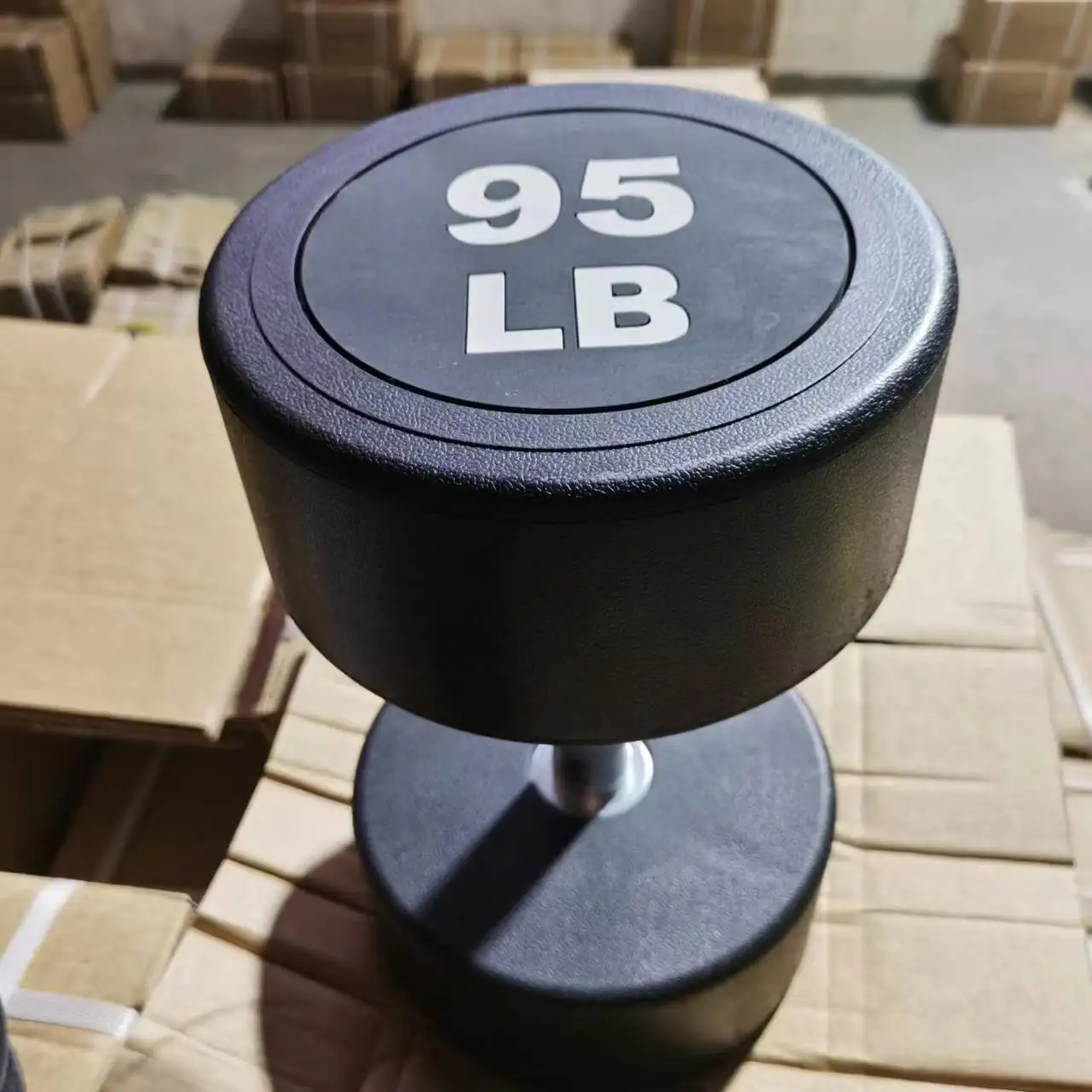 Gym fitness equipment Dumbbells Set  with Knurled and Chromed Handle Rubber Coated Round Head  5-110 LB for Fitness Equipment