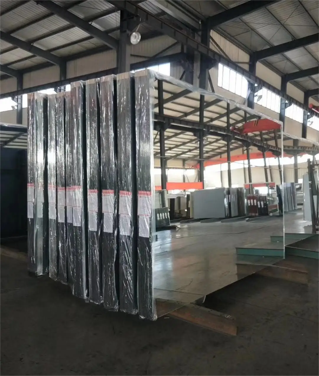 China factory 2mm 3mm 4mm 5mm 6mm 8mm Copper Free Silver Mirror Glass Sheet with epoxy resin paints