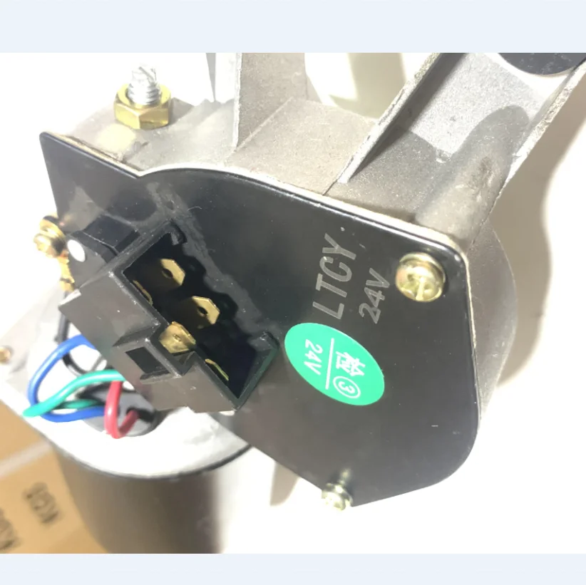 FVR FTR CYZ GIGA 6HK1 6WG1 8941101251 8941101250 Windshield Wiper Motor for Isuzu truck