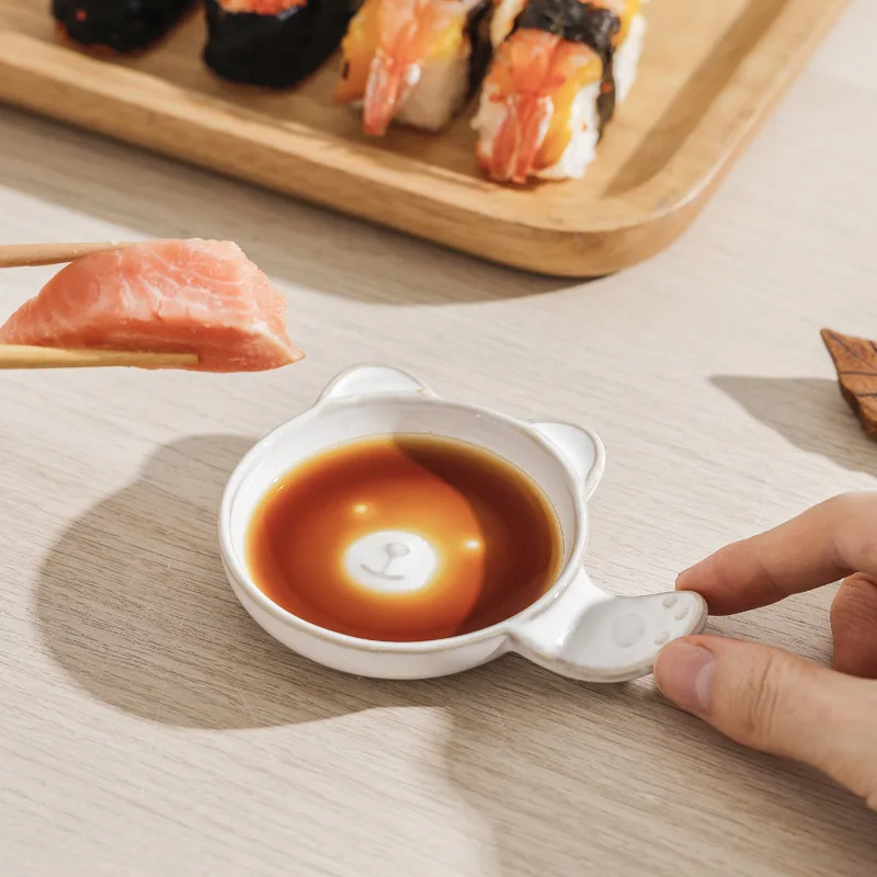 Soy sauce dish creative ceramic pure white simple sauce dish Dip dish small plate