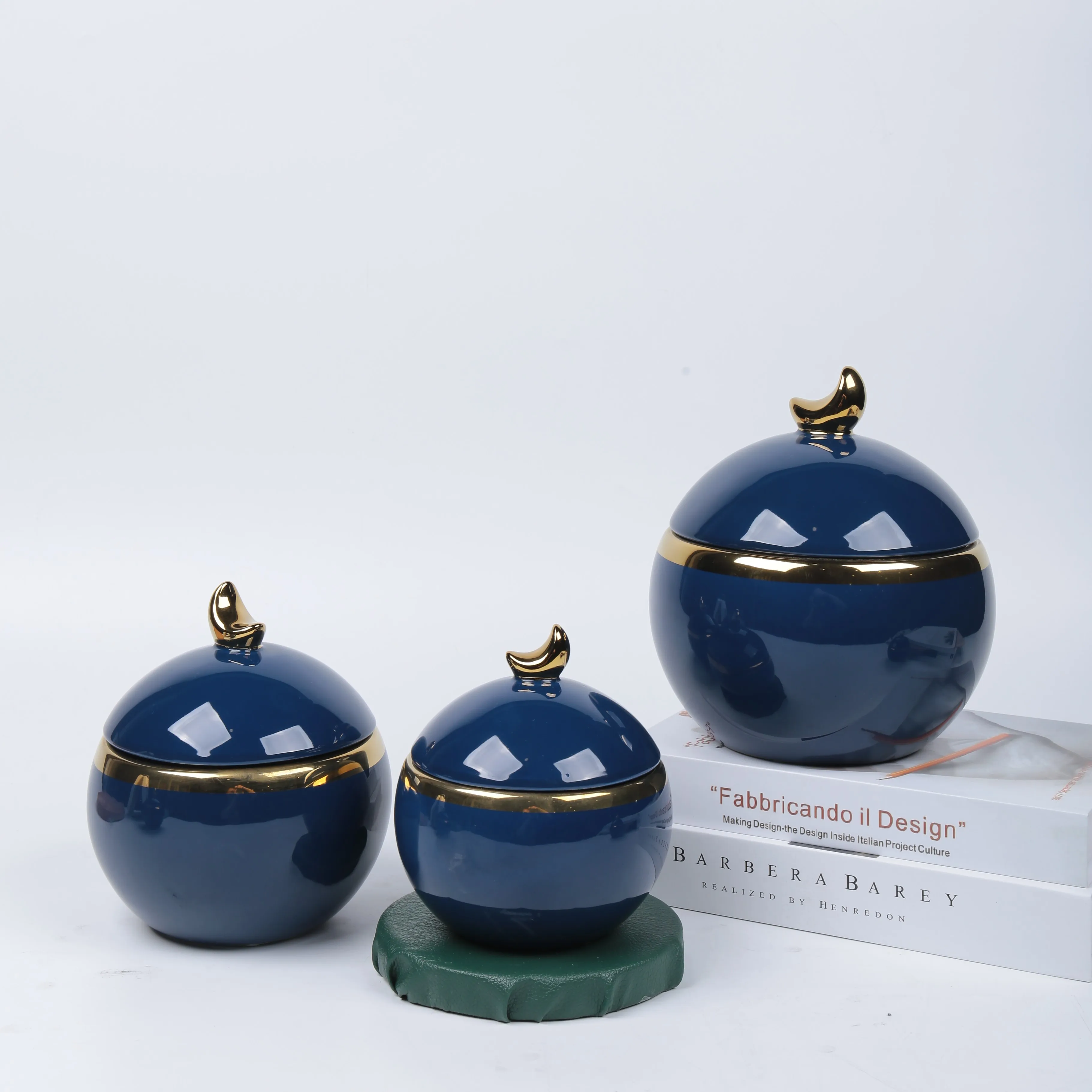 Living room& kitchen luxury gold ceramic decorative storage cookie candy coffee tea storage Jars