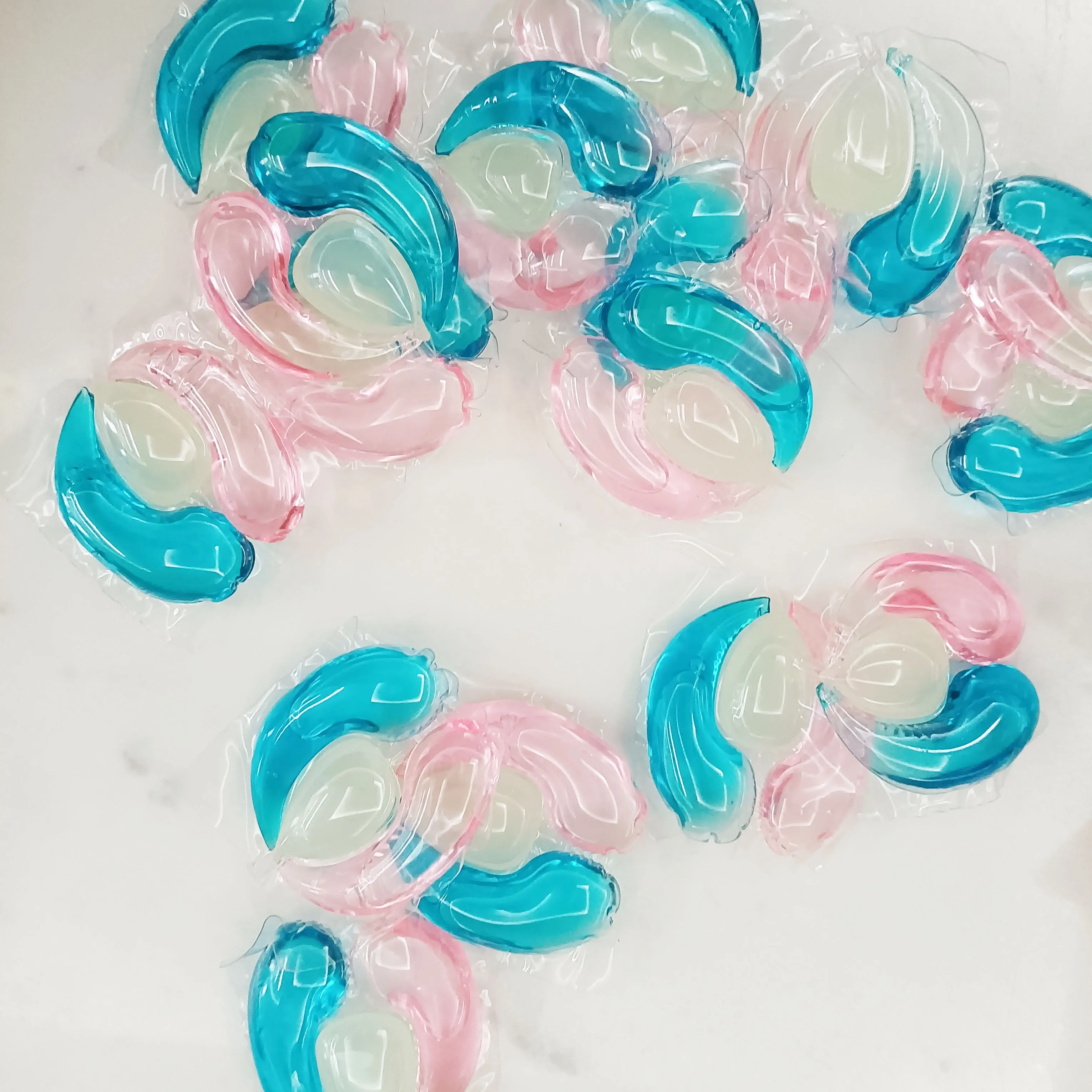 OEM 3 in 1 Laundry Pods fragrance laundry Detergent Capsules  Wholesale Natural Organic Washing Cleaner products