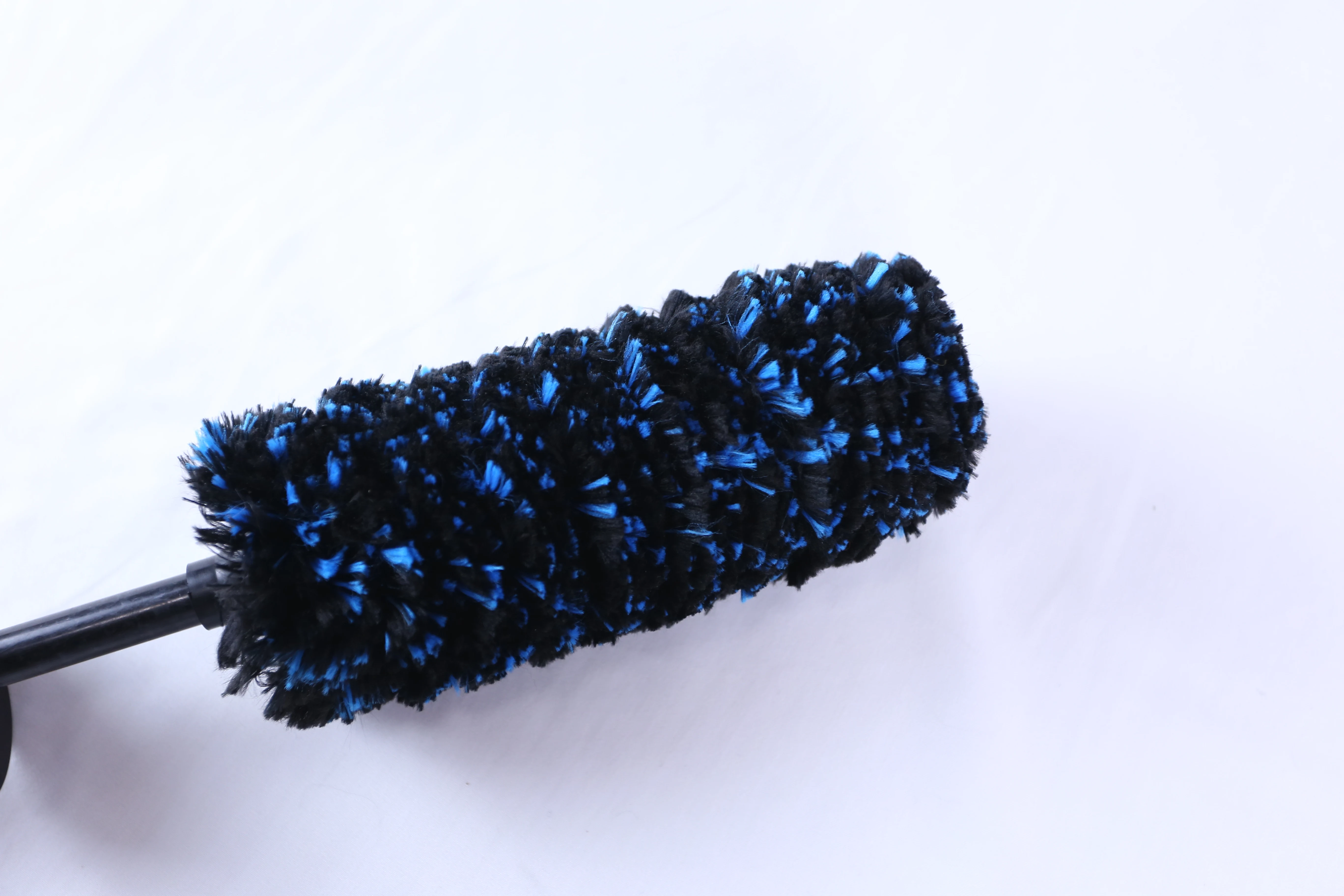 2022 New Car Washing Equipment Soft Microfiber Medium Brushes With Handle For All Cars