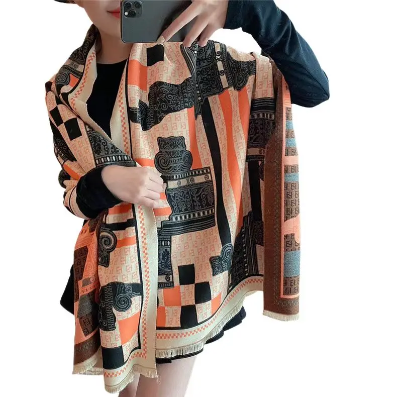 Bufanda de mujer de color de contraste 2021 invierno coreana bufanda gruesa de marca de estudiante de borla de Cachemira