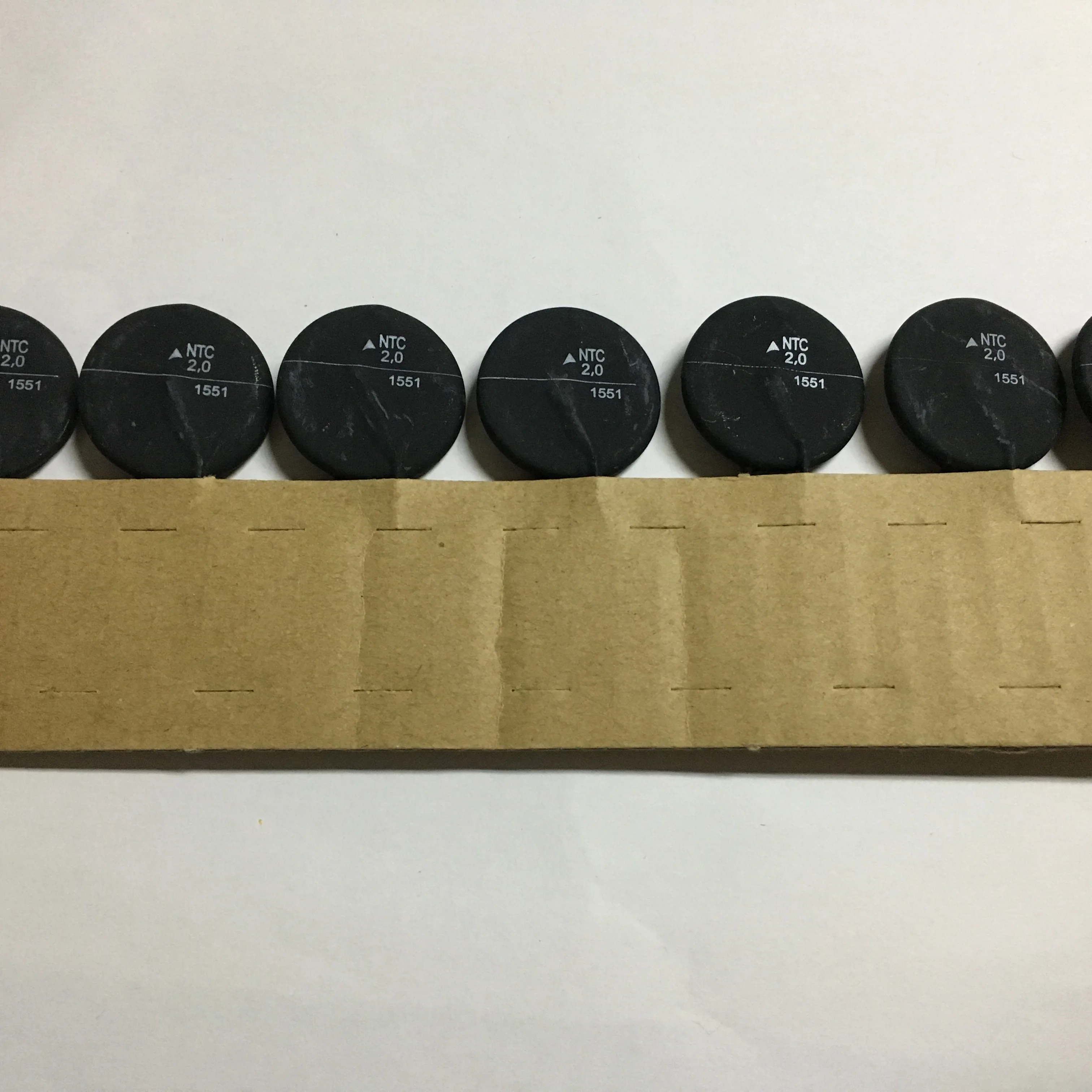  Thermistor surge current limit B57127P209M301 NTC 2.0 2R 2 Euro