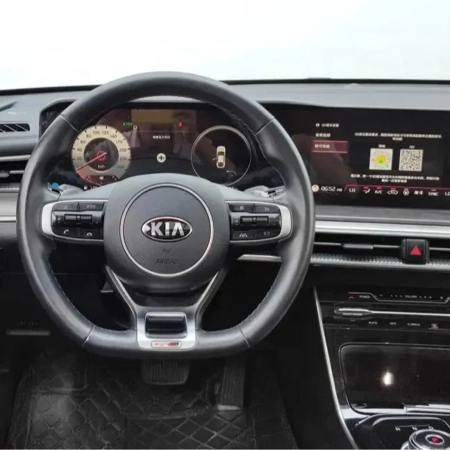 Kia k5 четырехколесный седан kia k3 ev Roadster FWD купе picanto 2024 LHD большой дисплей с аттракционами бензиновый автомобиль