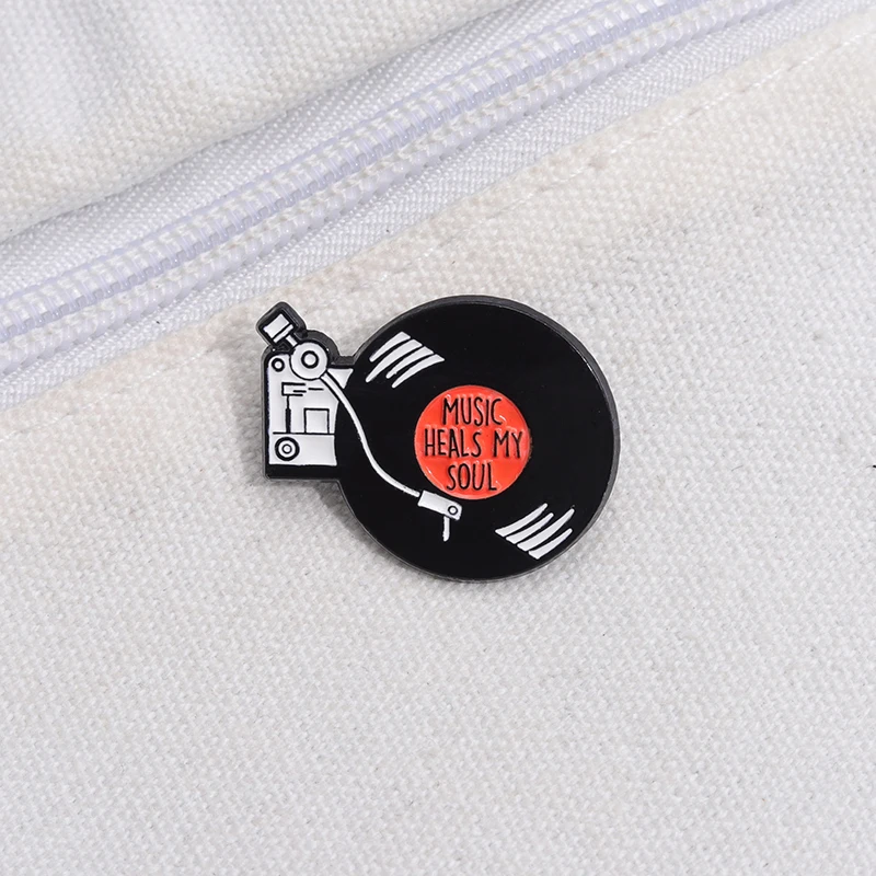 Retro Music Records Enamel Pins Custom MUSIC HEALS MY SOUL Brooches Lapel Badges Funny Jewelry Gift for Kids Friends