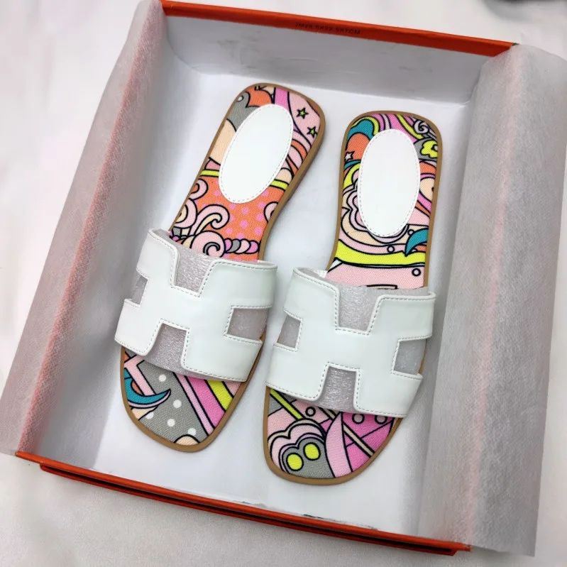 Wholesale 2023 New Summer Slippers for Women Leisure Sandals Beach Slippers Women Flat ladies casual slipper