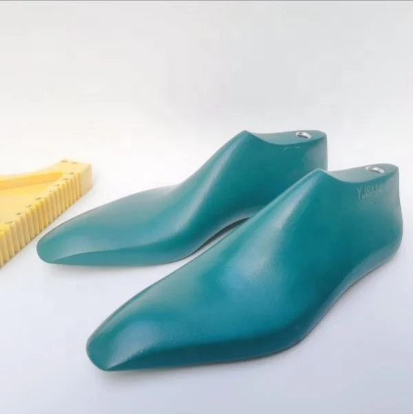 Man italian style handmade good year dress shoes plastic shoe lasts