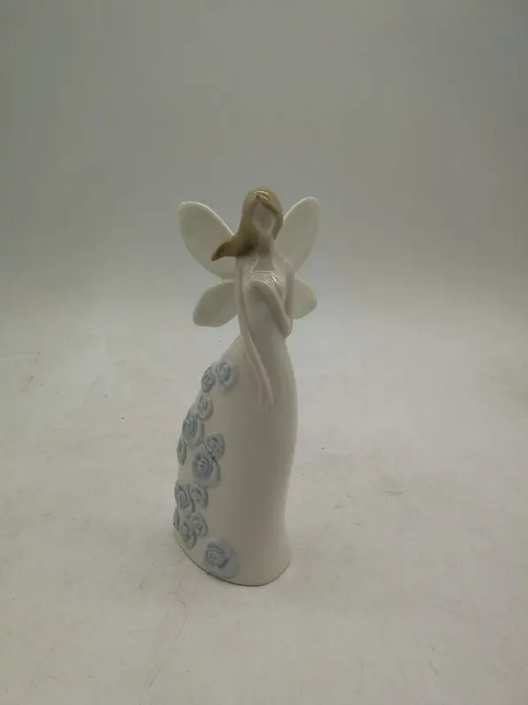 Фарфоровая керамическая статуэтка леди на заказ с сказочным