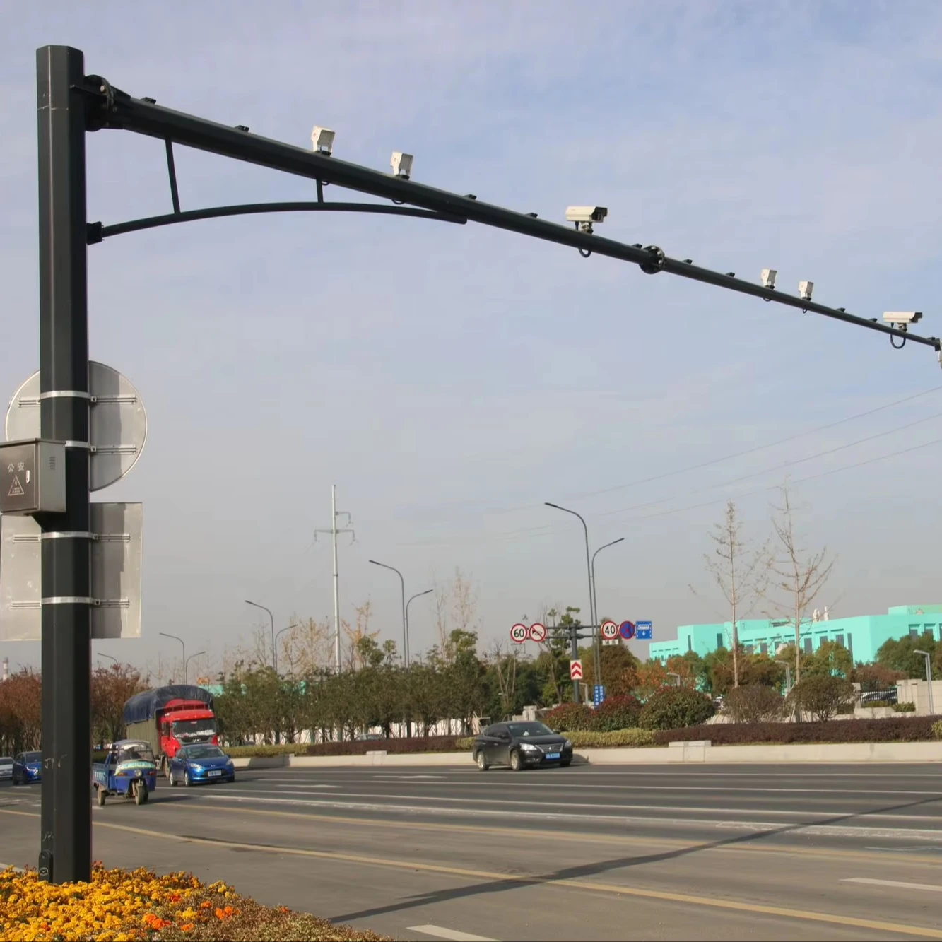 Shuntai Polygonal Cctv Traffic Camera Poles China factory