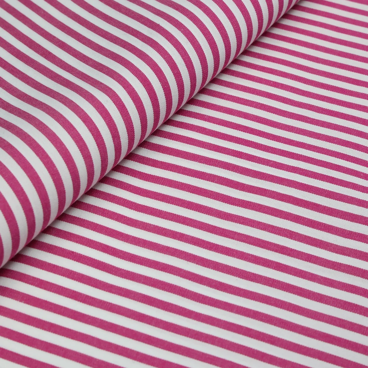 High quality yarn-dyed twill poplin striped cotton fabric with smooth texture