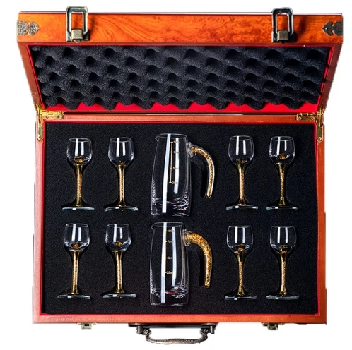 Baijiu cup dispenser Gold foil cup High grade crystal glass set Small household wine cup