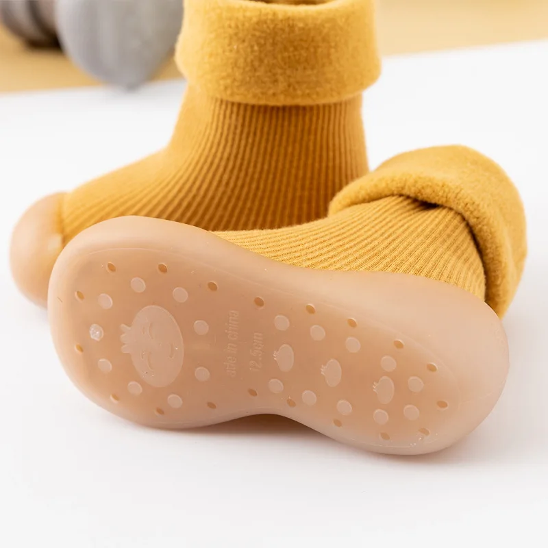 Autumn Winter Baby Floor Socks Soft Cotton Shoes For Indoor Play Thick Velvet Warmth Soles For Learning Walking