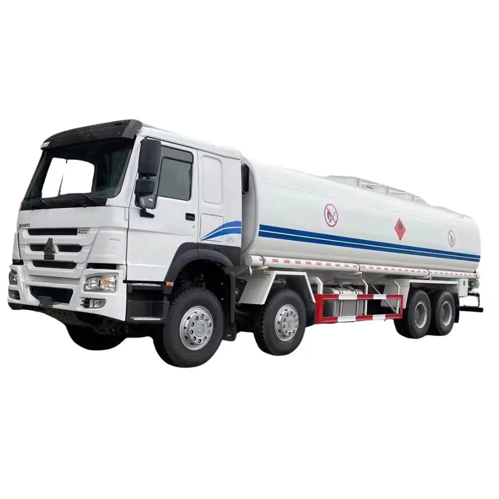 2024 Howo new 8x4 fuel Tanker Truck 26000 Liters Manual Diesel oil tanker truck for sale