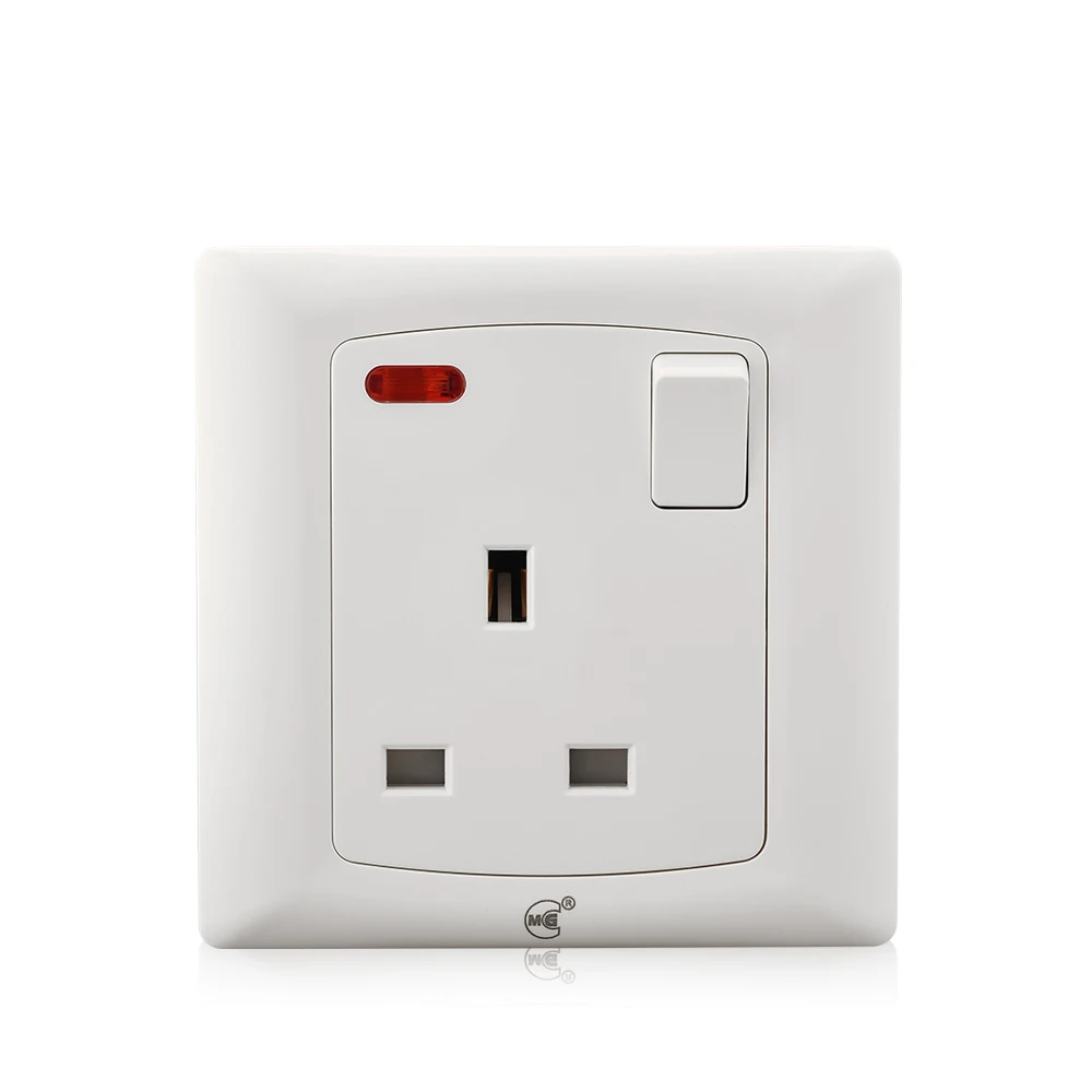 UK 13 amp 3 pin plug switch socket outlet with neon