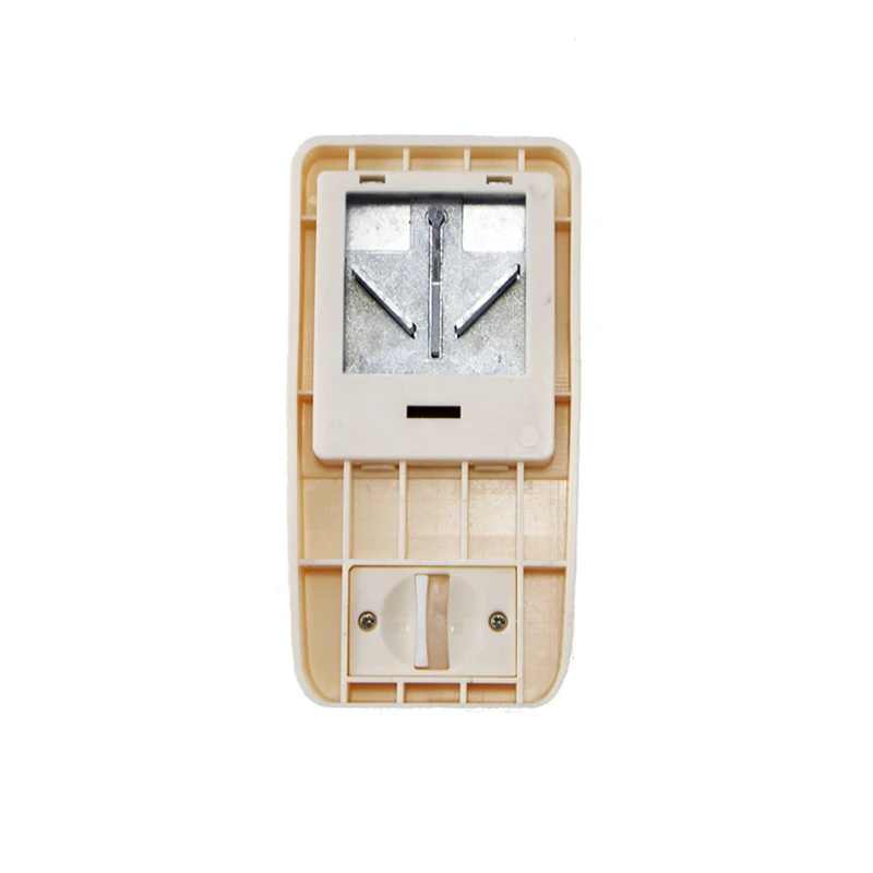 The new 38mm super perforated necklace pendant hole punching machine is suitable for DIY use in schools and shopping centers