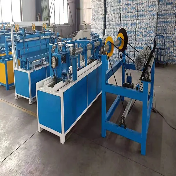 Eco chain link fence making machine from chinese factory diamond mesh making machine