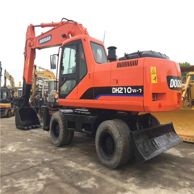 Used Doosan DH140W DH150W DH210W DH300W DX60W DX140W Wheel Excavator