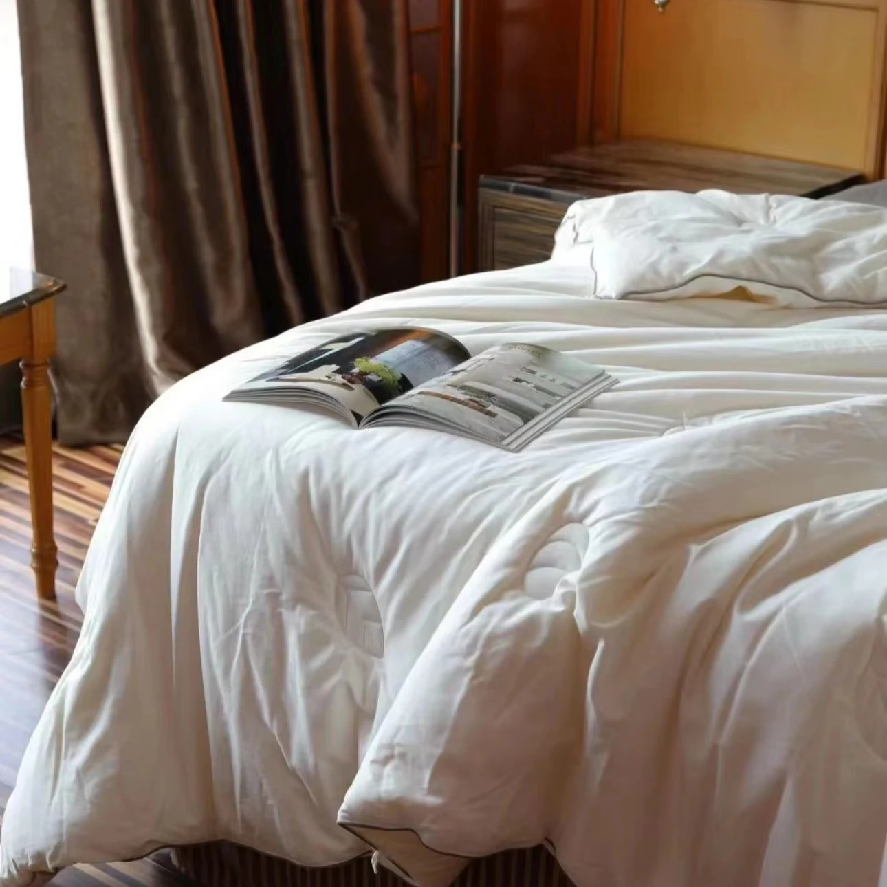 High-grade Pure Cotton Silk Is Double Palace Cocoon Long Silk Silkworm Silk Is Cool in Summer and Thickened in Autumn Quilt