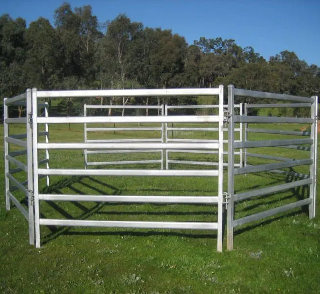 
2.1 m x 1.8 m Australia Portable Oval Tube Cattle Yard Panel / Cattle Rail Panels / Cattle Fence Panels For Sales 