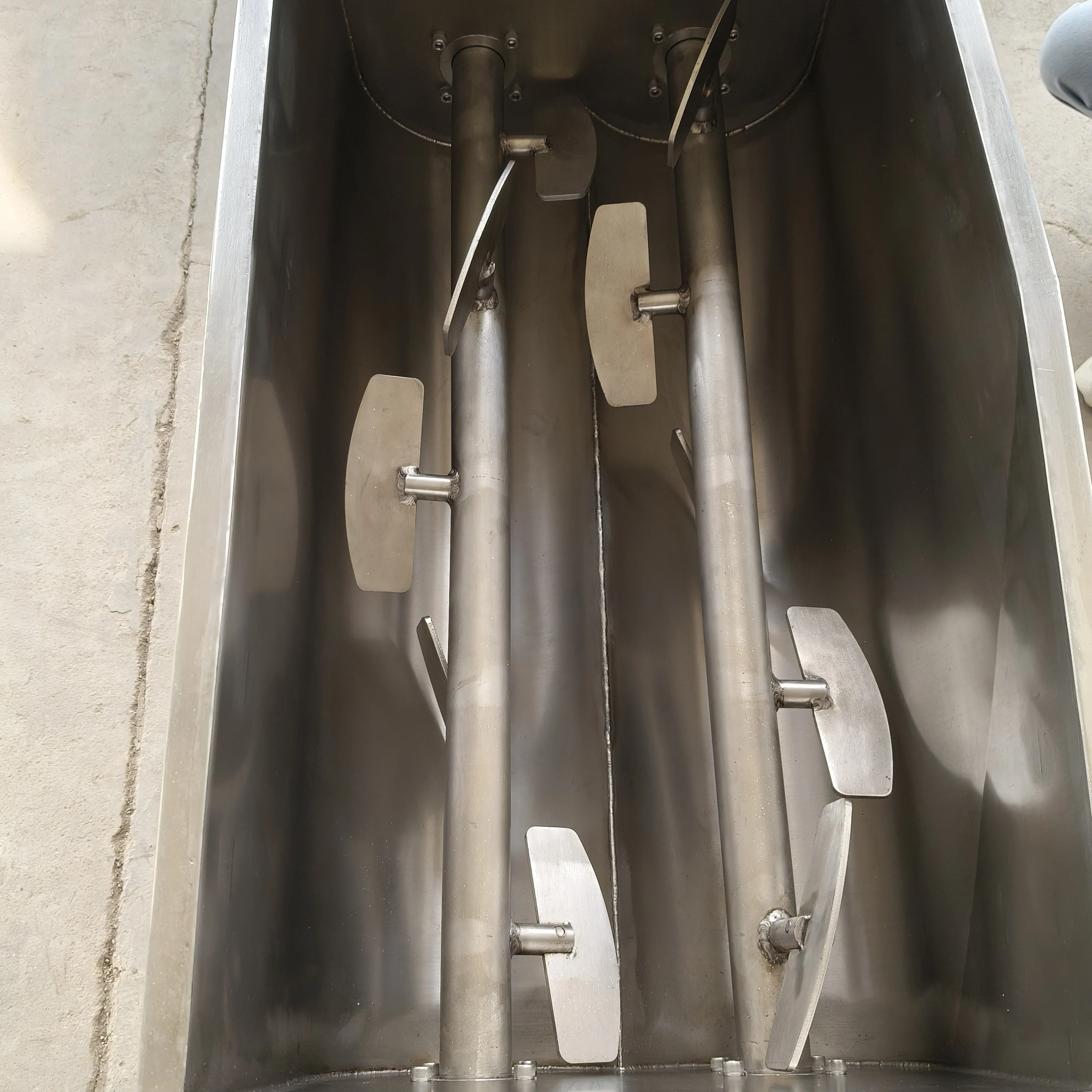 Factory direct quality stainless steel low noise tilting discharge mixer meat pie filling machine