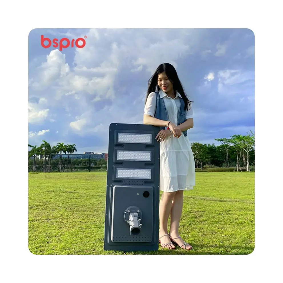 Engineering Quality Assurance Lithium Battery Harbors & Docks Remote-Controlled Led Solar Street Light Outdoor 20W 40W 60W 80W